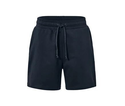 Short en sweat bleu foncé.