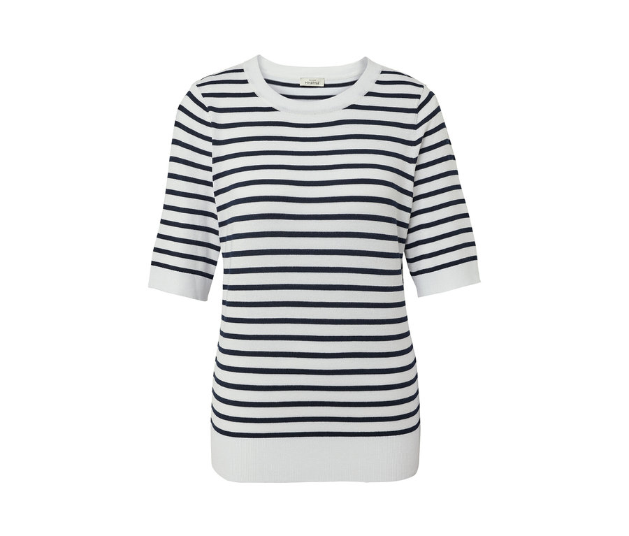 Pull à rayures bleu marine et blanc en tricot fin avec manches courtes.