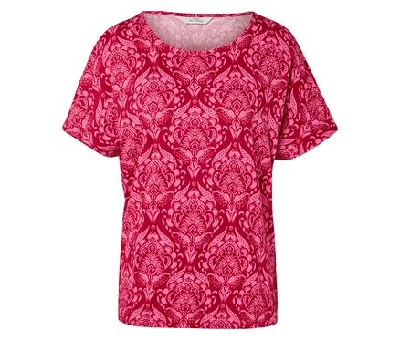 Un t-shirt rouge avec un motif rose clair.