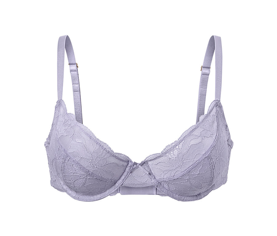 Soutien-gorge à armatures violet avec de la dentelle.