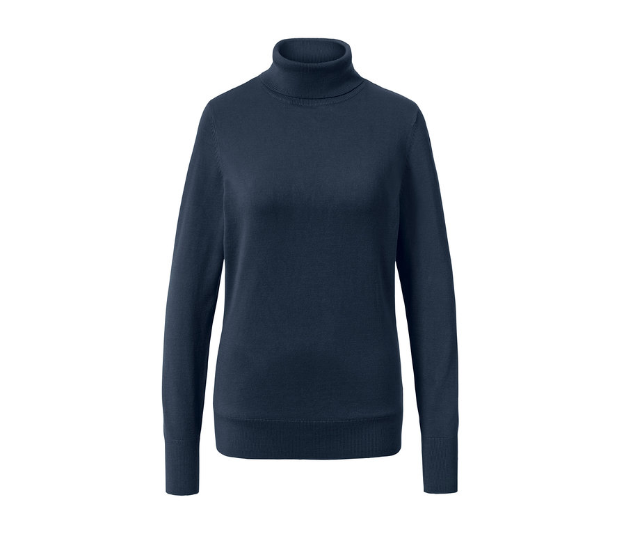 Pull à col roulé en maille fine bleu foncé.