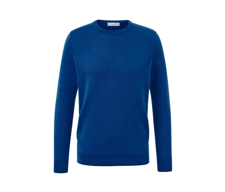 Pull en mérinos bleu.