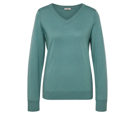 Pull turquoise en maille fine de laine mérinos.