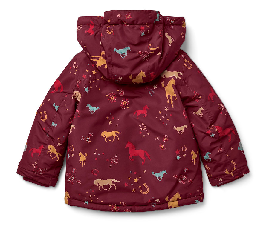 Vue arrière d'une veste à capuche bordeaux pour enfant, imprimée avec des chevaux et des fers à cheval.