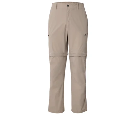 Pantalon de randonnée beige avec jambes amovibles.