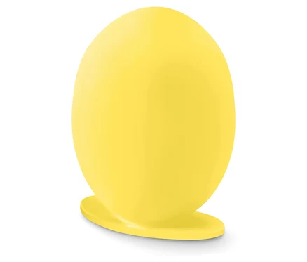 Lampe jaune sur fond blanc.