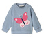 Sweat-shirt bleu clair avec papillon rose.
