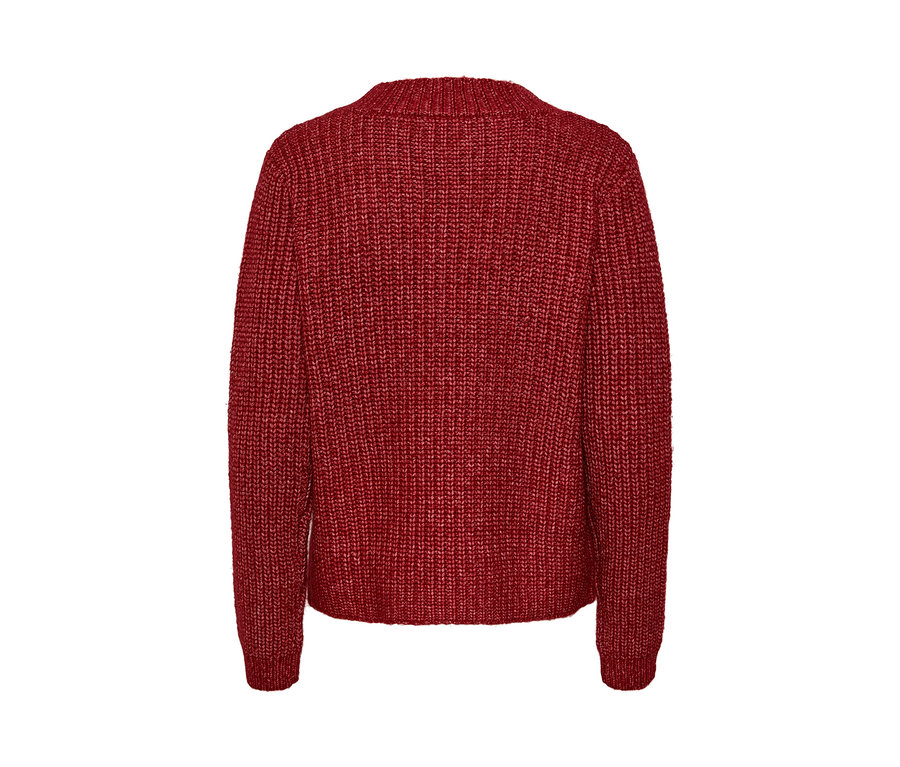 Vue détaillée de l'arrière d'un cardigan rouge en grosse maille.