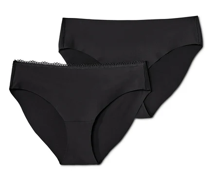 Deux slips noirs Magic Cut l'un sur l'autre.