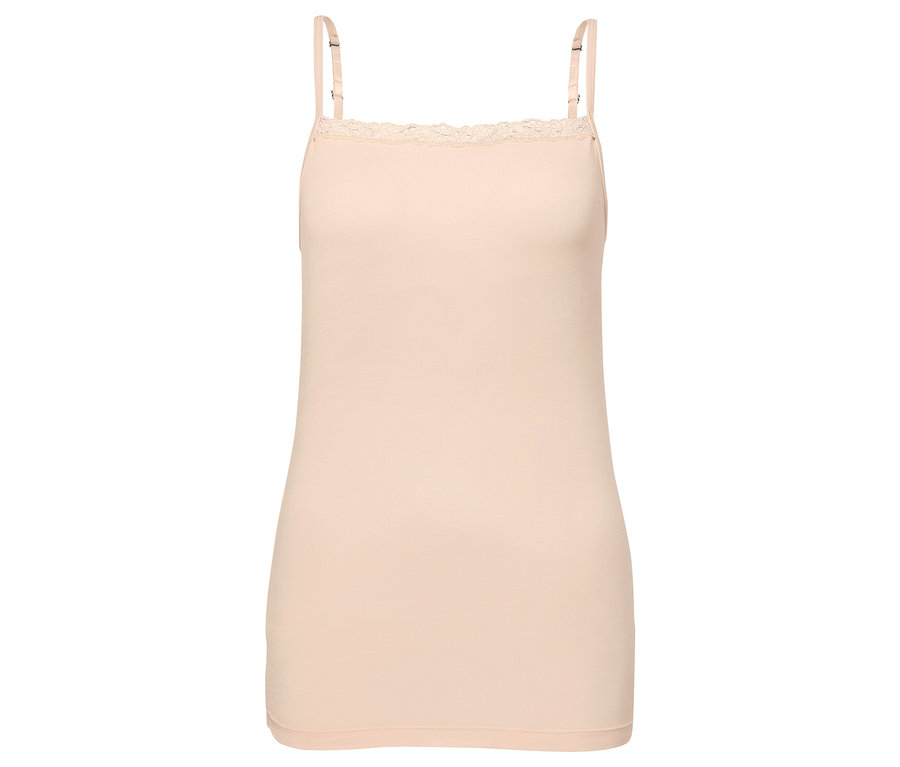 Détail d'un caraco en modal crème avec dentelle.