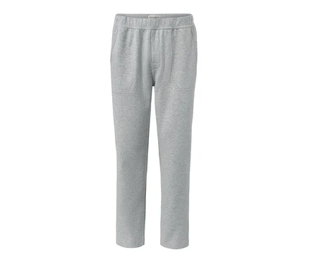 Pantalon d’intérieur gris.