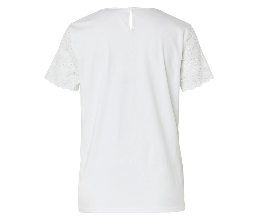 Vue arrière d'un t-shirt blanc avec broderie anglaise sur les manches.