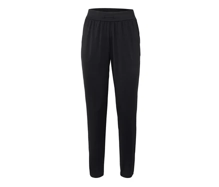 Un pantalon noir avec un élastique à la taille.