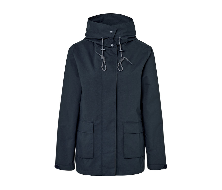 Veste polyvalente bleu marine avec capuche et poches.