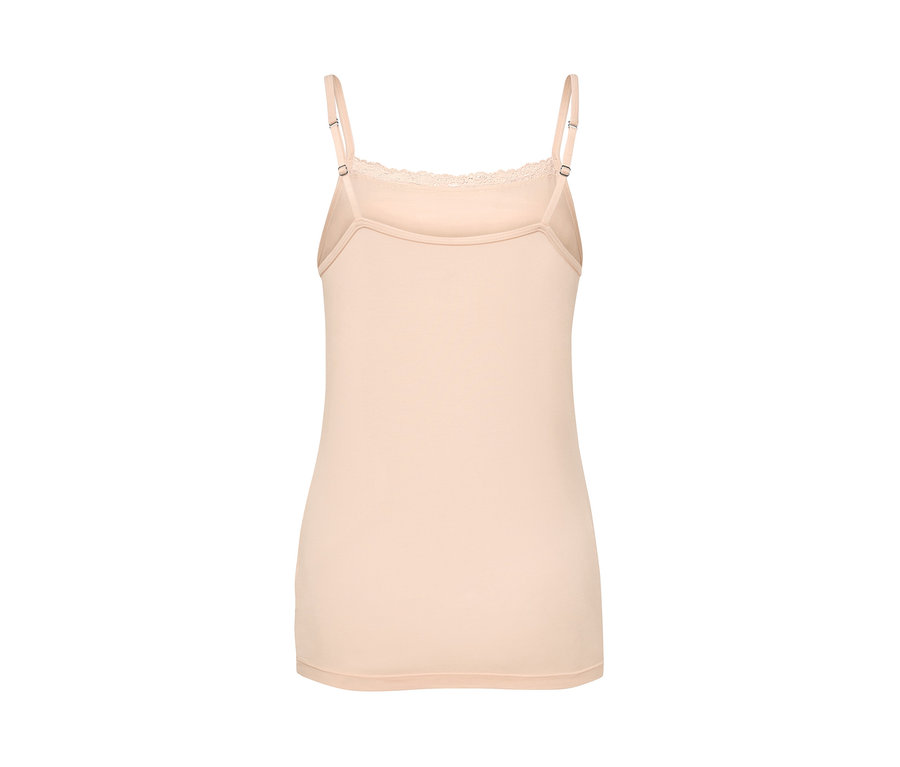 Détail d'un caraco en modal crème avec de la dentelle sur l'encolure.