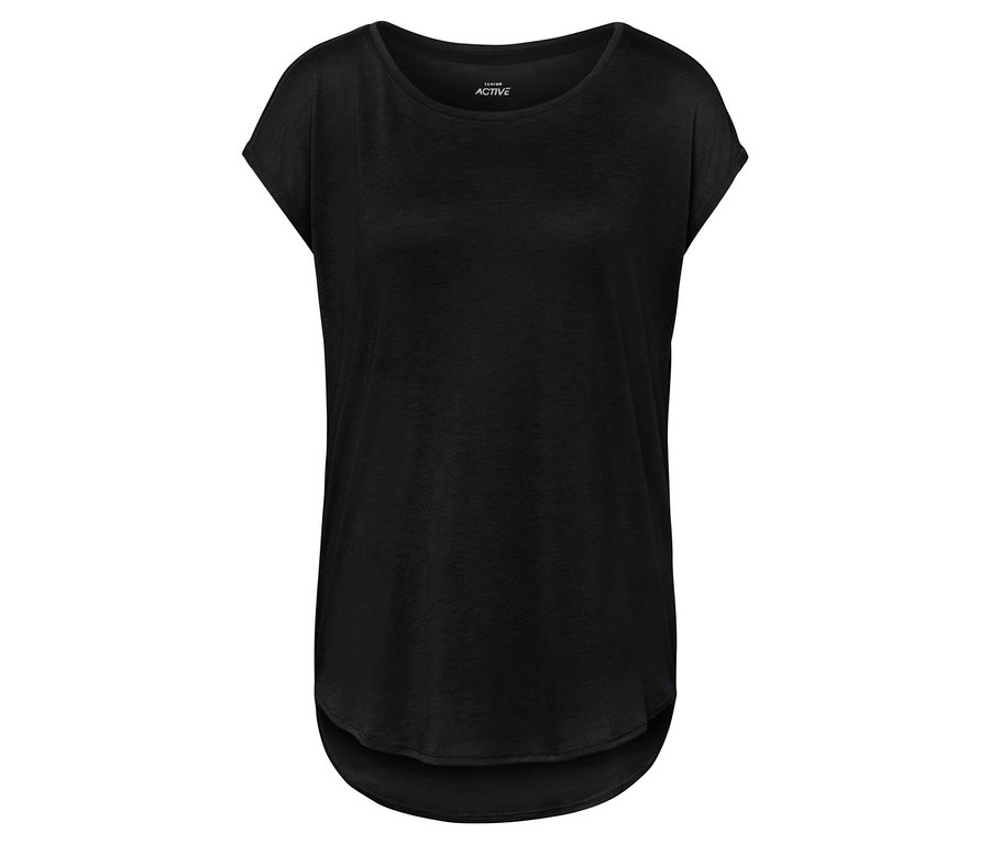 T-shirt noir à manches courtes.