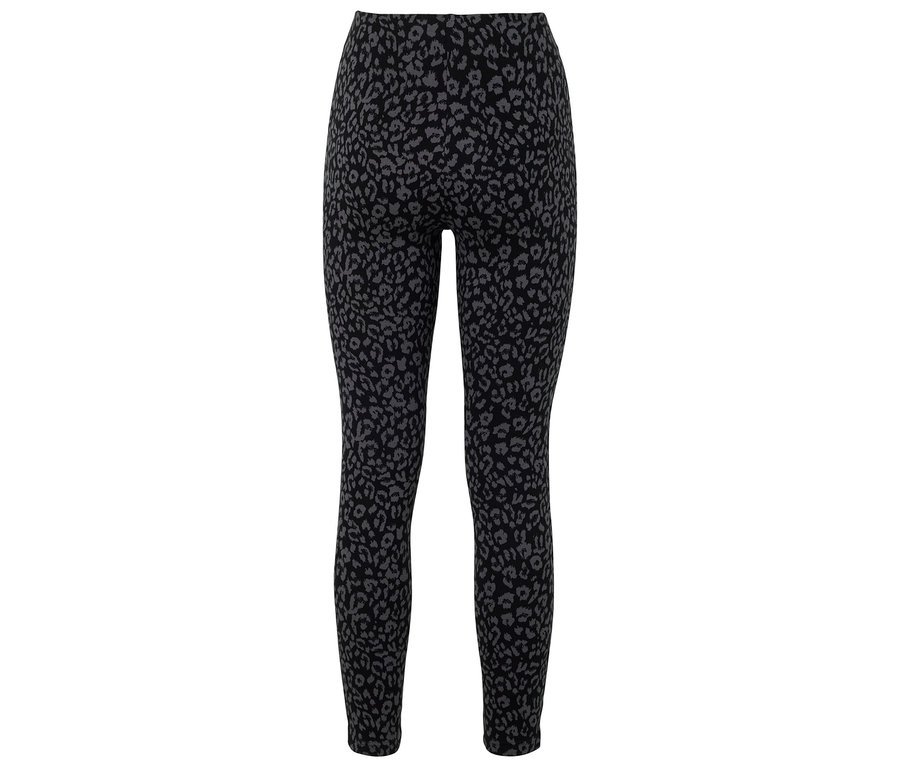 Leggings noirs avec motif animalier gris.