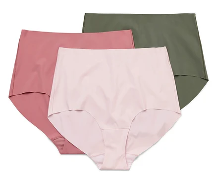 Trois culottes taille haute rose, vieux rose et vert olive sont superposées.