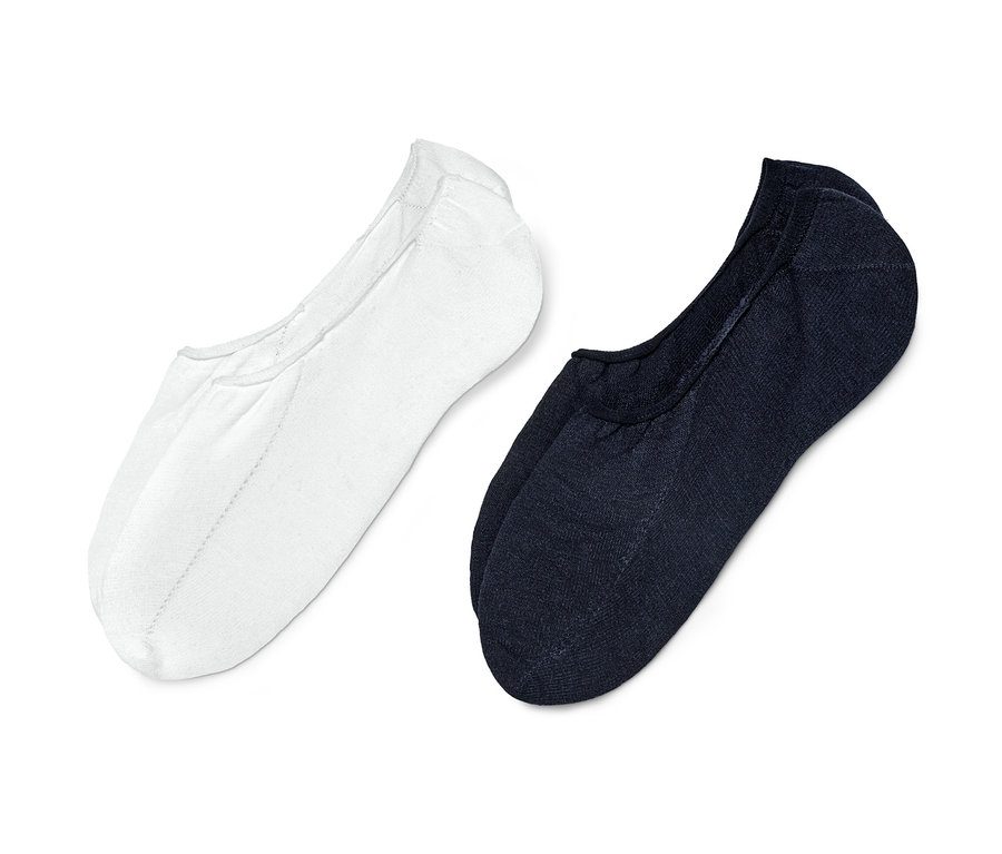 Deux paires de socquettes de sport chaudes, une paire blanche et une paire bleu foncé.