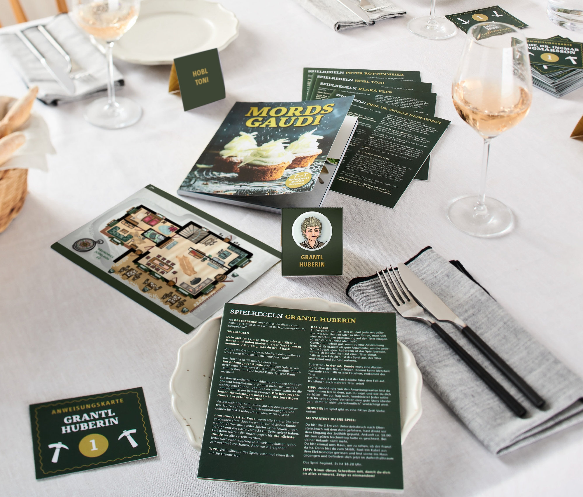 Un jeu d'enquête « Mordsgaudi » est disposé sur une table.