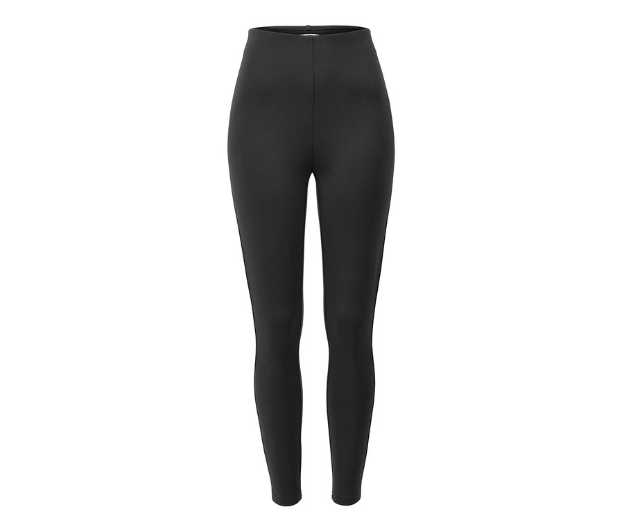 Legging épais noir sur fond blanc.