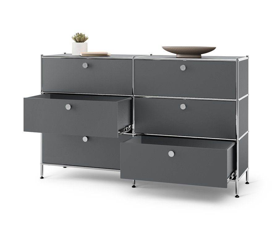 Commode en métal gris « CN3 » avec 6 tiroirs, dont certains sont ouverts.
