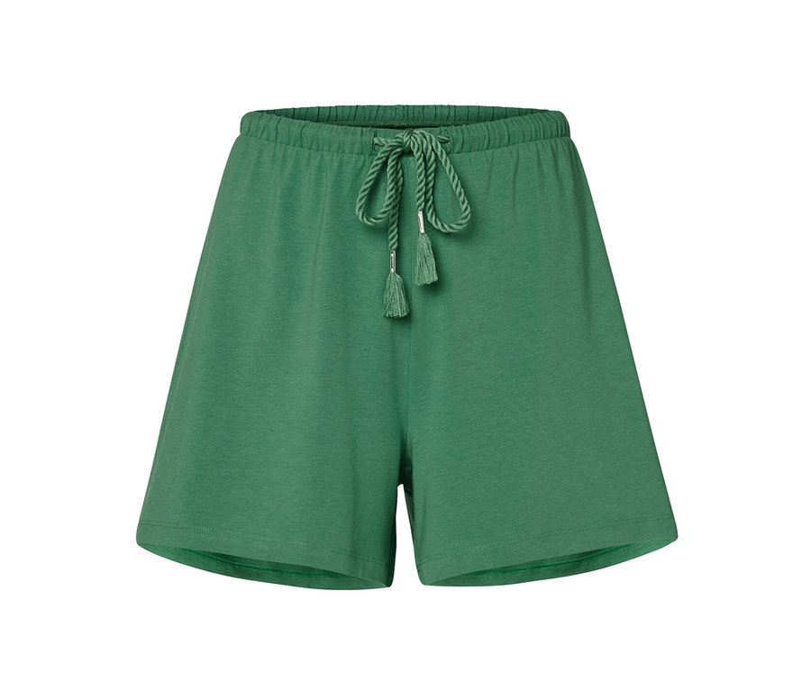 Short vert avec cordon de serrage.