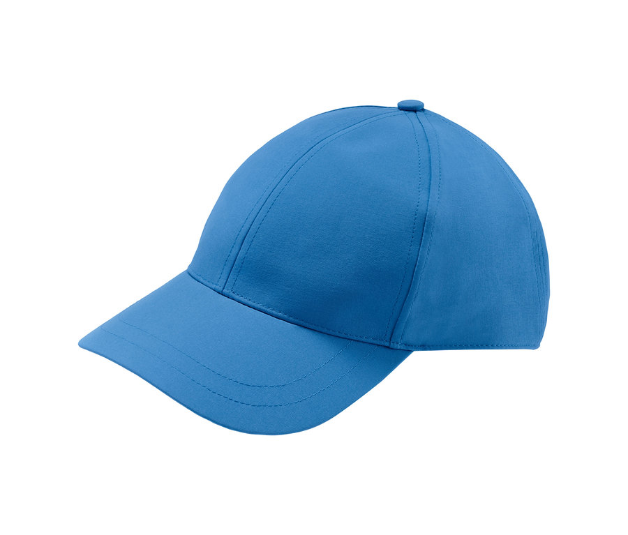 Casquette de sport bleue.