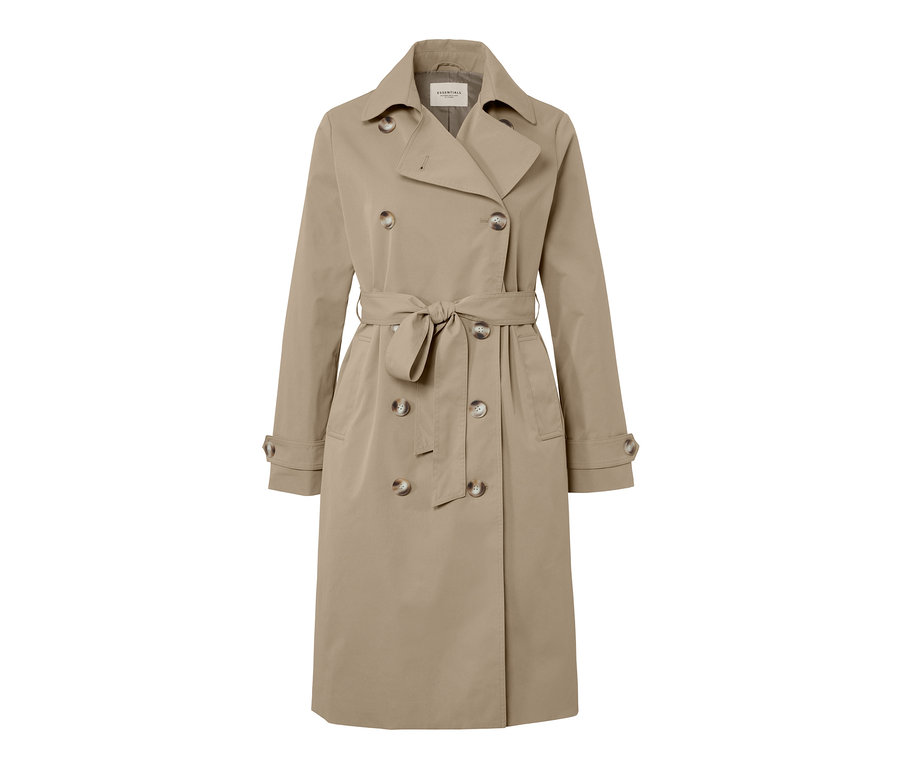 Un trench-coat beige avec une ceinture.