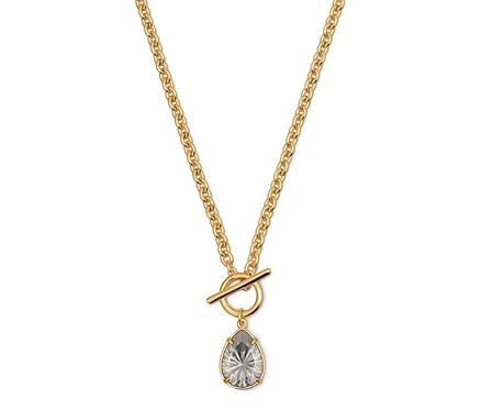 Collier doré avec pendentif en forme de goutte.