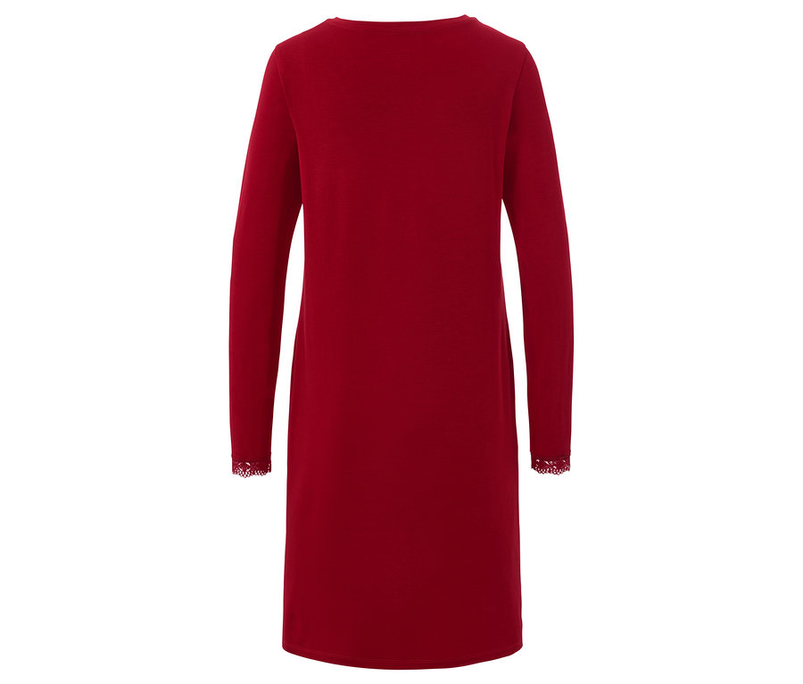 Vue arrière d'une robe rouge tricotée à manches longues.