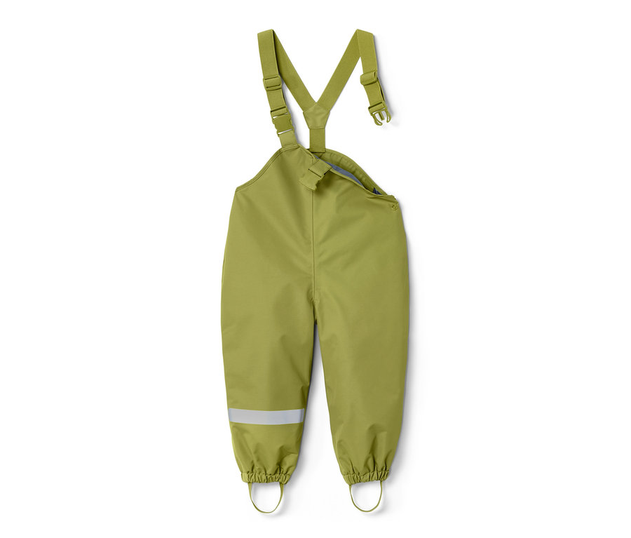 Pantalon imperméable vert pour tout-petit avec bretelles et bande réfléchissante.