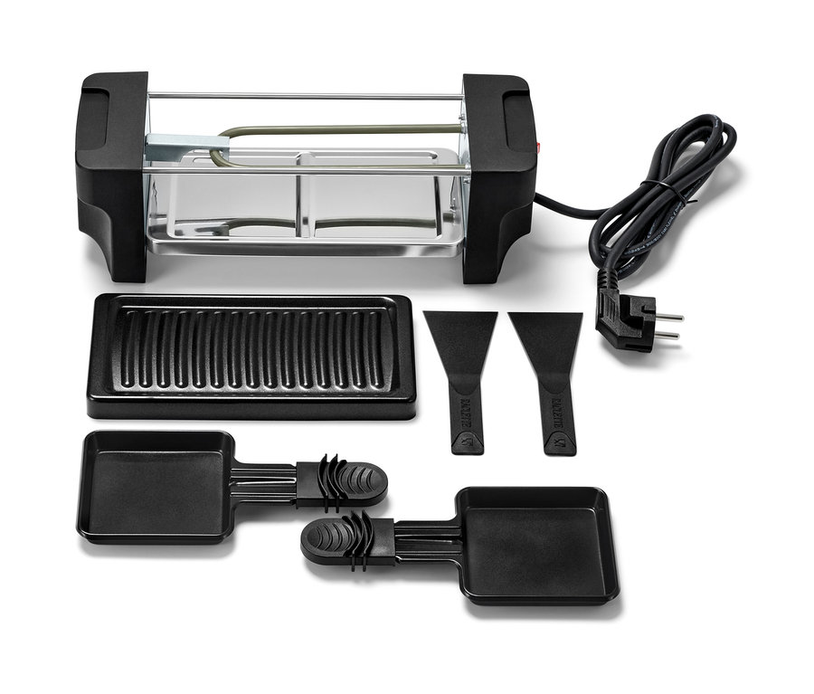 Raclette pour 2 personnes avec grill, poêlons et racloirs.