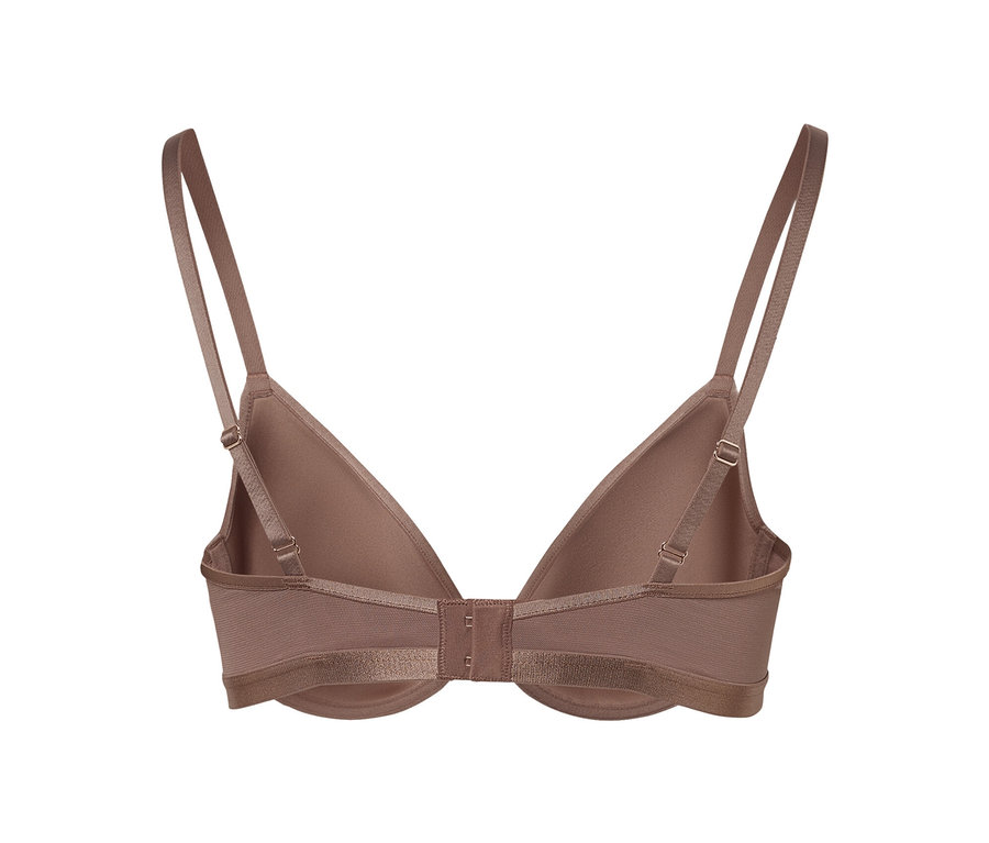 Vue arrière d'un soutien-gorge Spacer beige avec bretelles réglables et fermeture à agrafes.