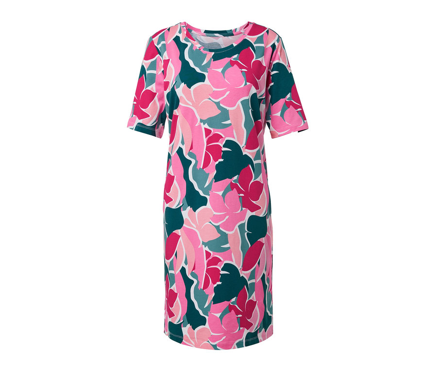 Chemise de nuit à motif floral rose et vert.