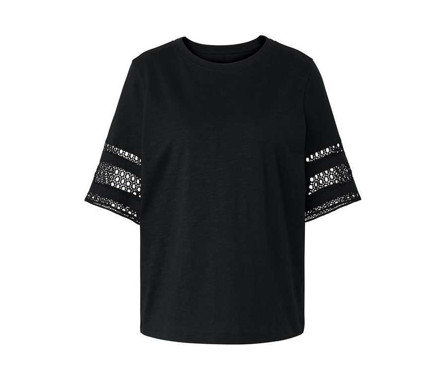T-shirt noir avec broderie sur les manches.