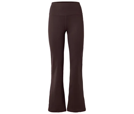 Pantalon marron évasé à taille haute sur fond blanc.
