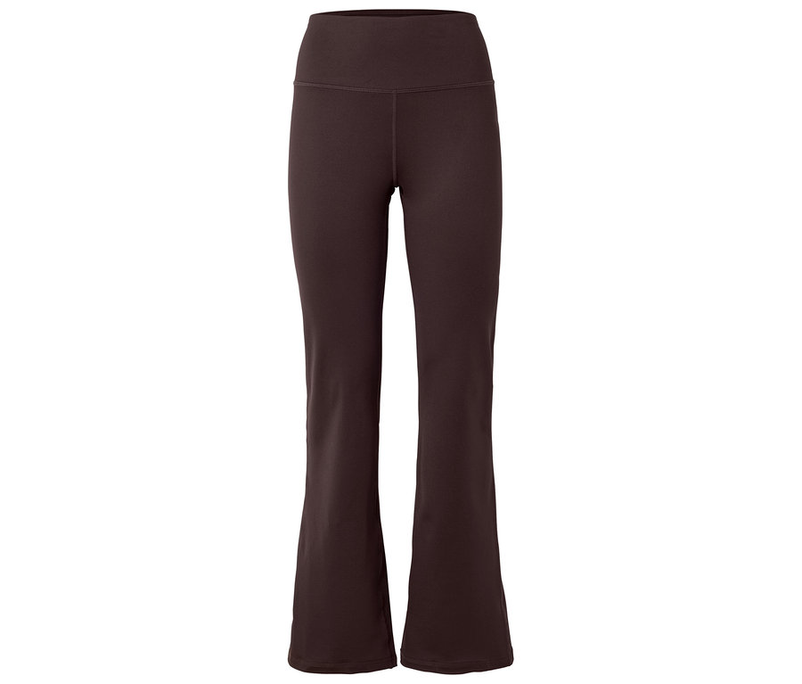 Pantalon marron évasé à taille haute sur fond blanc.