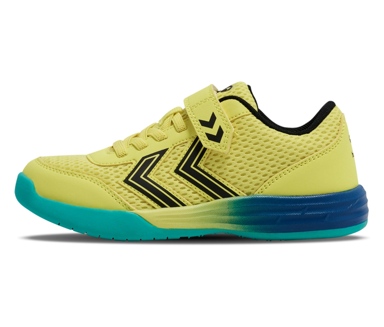 Chaussure hummel® Multiplay Flex VC JR jaune avec fermeture velcro et semelle bleu-vert, vue de côté.