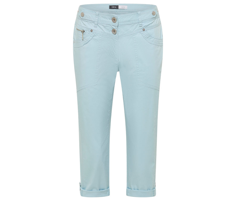 Pantalon 3/4 bleu clair Cecil «
New York
» avec boutons et fermeture éclair sur fond blanc.