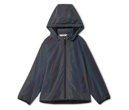 Veste réfléchissante à capuche et fermeture éclair sur fond blanc.