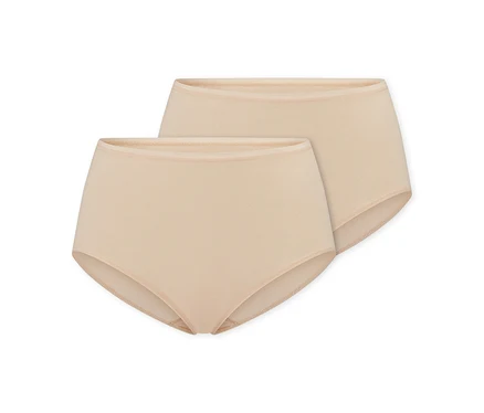 Deux culottes taille haute beiges, l'une légèrement devant l'autre, avec des bords élastiques à la taille et aux cuisses, sur fond blanc.