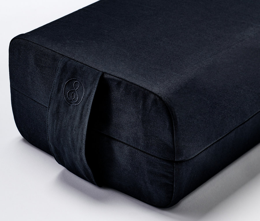 Bolster de yoga bleu marine.