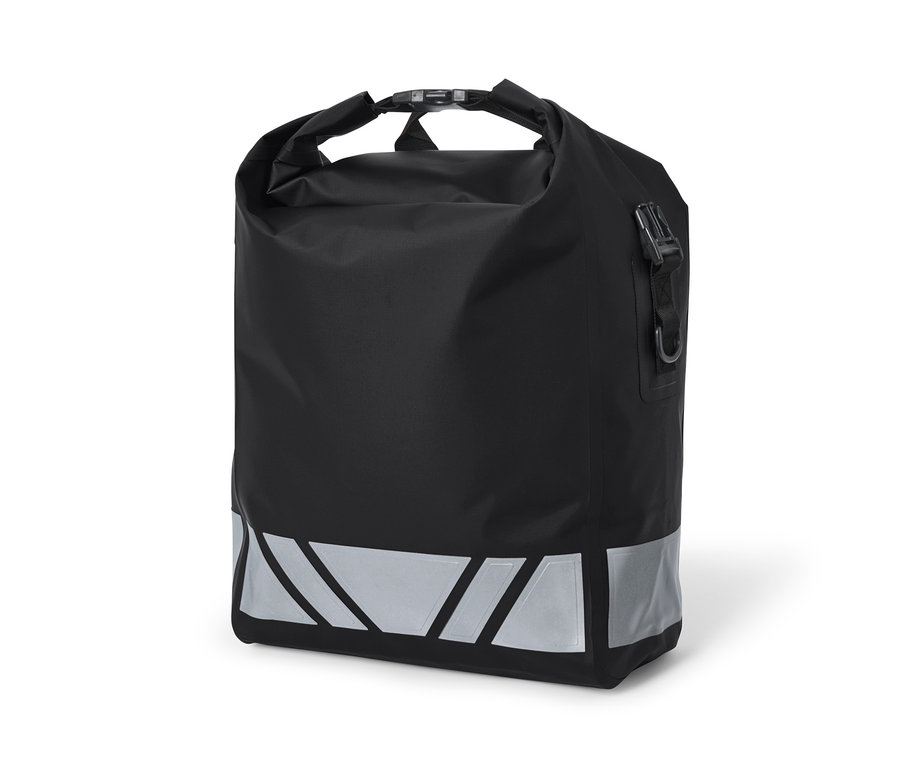 Sacoche imperméable noire à bandoulière pour vélo avec réflecteurs argentés.