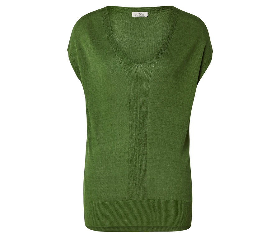 Haut en maille vert sans manches avec un col en V.