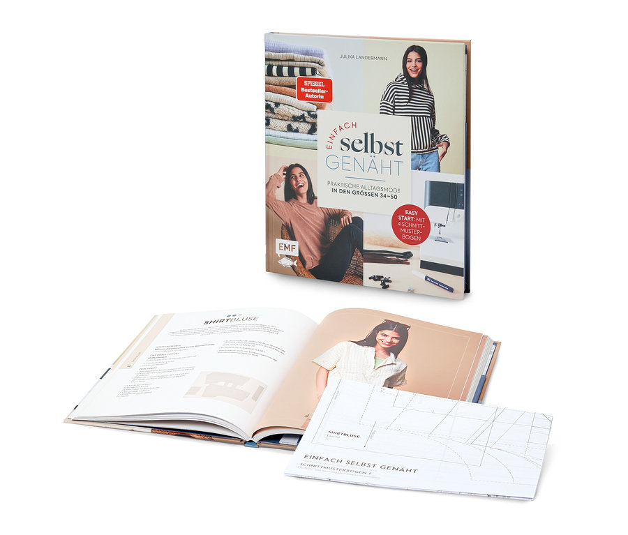 Un livre vertical "EINFACH selbst GENÄHT" de Julika Landermann avec des photos de femmes, le texte "PRAKTISCHE ALLTAGSMODE IN DEN GRÖSSEN 34-50" et "4 Schnittmusterbogen". Devant, un livre ouvert avec le titre "SHIRTBLUSE" et une feuille de patron "EINFACH SELBST GENÄHT Schnittmusterbogen 1".