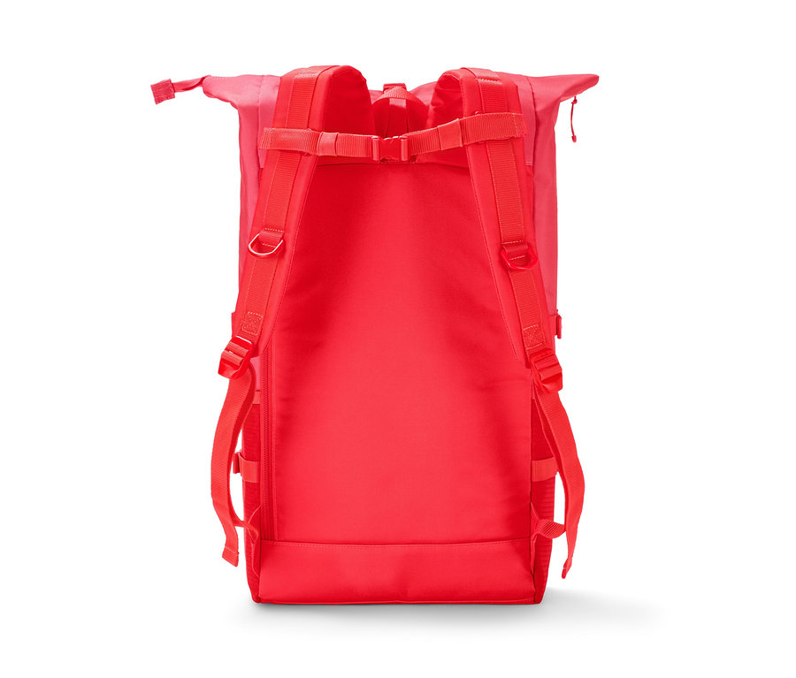Sac à dos outdoor rouge.