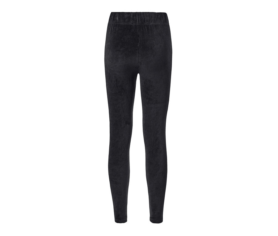 Vue détaillée de l'arrière d'un legging en velours côtelé.
