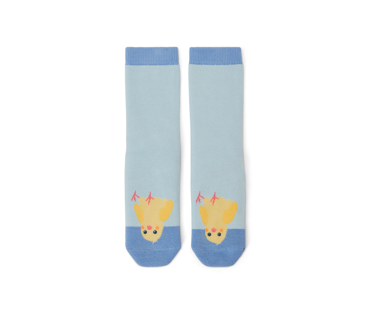 Deux paires de chaussettes anti-dérapantes pour enfant avec un motif de poussin.