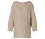 Un pull beige avec encolure bateau et manches trois quarts.